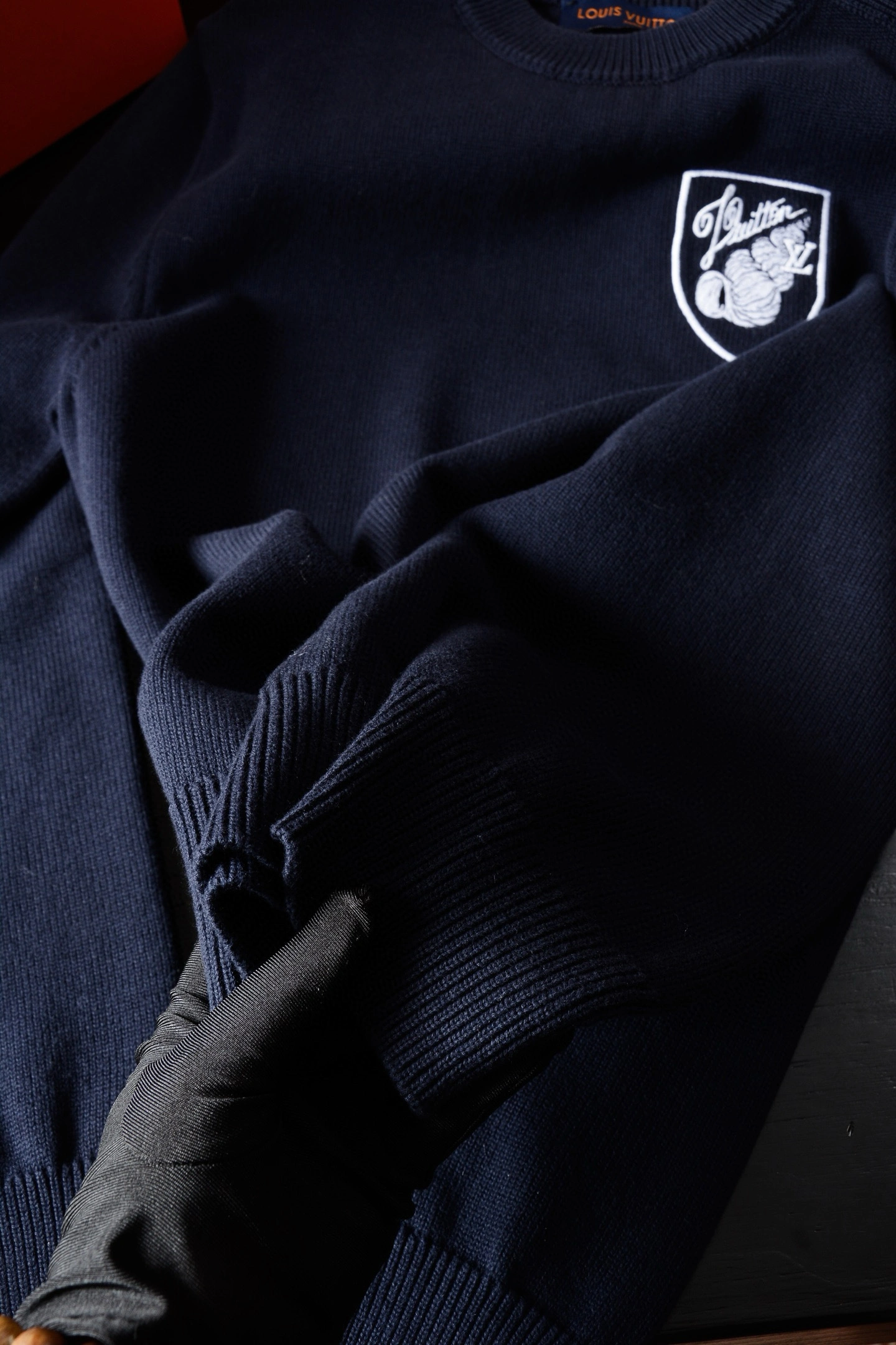 wg.luxury- 8V embroidery Cotton cashmere item:E-F020I2005
